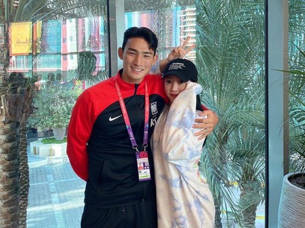 7 Potret Eks Member Girl Group K-pop T-ara Soyeon & Suami Pemain Timnas Korea Selatan