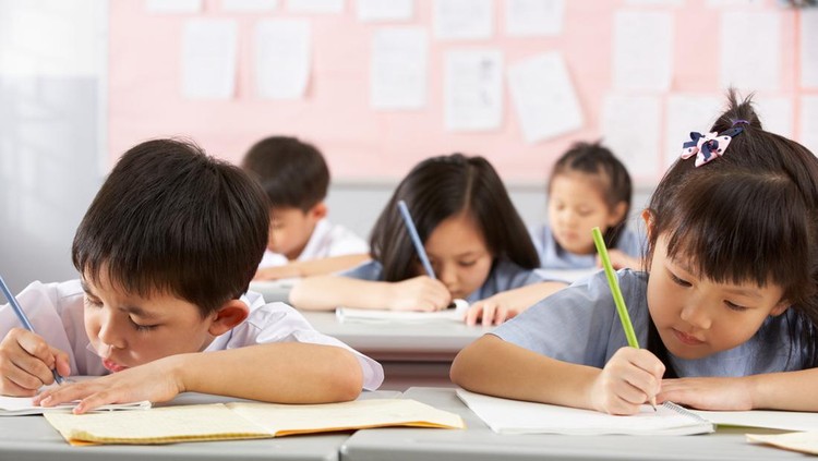 anak sekolah Contoh anak belajar imbuhan Bahasa Indonesia