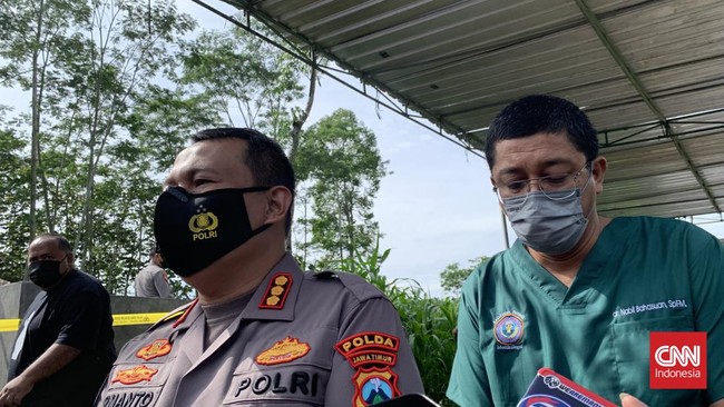 Soal Penangkapan Petani Banyuwangi, Polisi Imbau Warga Tak Terhasut Polda Jatim menyebut ada banyak berita dan informasi yang belum jelas kebenarannya terkait konflik lahan di kawasan Pakel, Banyuwangi, Jawa Timur.