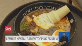 VIDEO: Lembut Kental Ramen Topping Es Krim