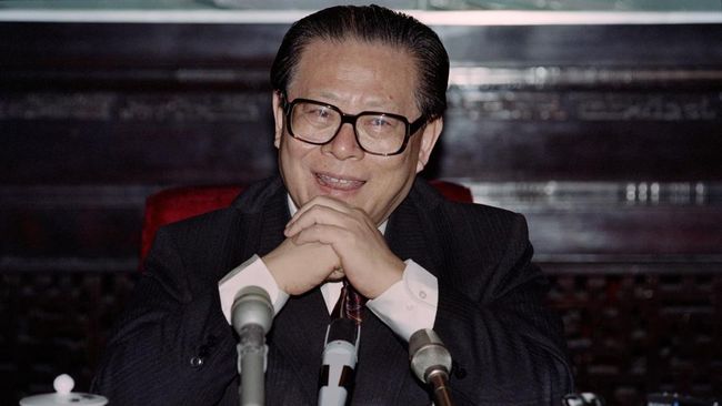 Mantan Presiden China Jiang Zemin Meninggal Dunia Mantan Presiden China, Jiang Zemin, meninggal dunia di usia 96 tahun.