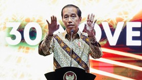 Eks Anggota KPU Kota Tegal Gugat Jokowi Rp156 Miliar