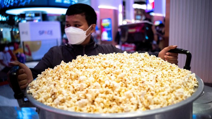 Viral Bioskop di Thailand Sediakan Paket All You Can Eat Popcorn dan Minuman Gratis, Pengunjung Sampai Bawa Ember!