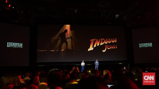 Lucasfilm Pamer Teaser Eksklusif Harrison Ford di Indiana Jones 5 Lucasfilm untuk pertama kalinya memamerkan Harrison Ford di Indiana Jones 5 pada Rabu (30/11). Film itu dijadwalkan tayang pada 2023.