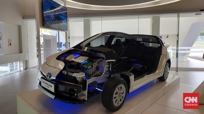 xEV Center di Karawang, Jawa Barat merupakan fasilitas khusus buat mempelajari perkembangan elektrifikasi Toyota di Indonesia.