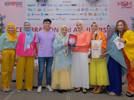 Sharing Dampak Gadget pada Anak Bersama Nina Zatulini, Para Bunda Dapat Banyak Hadiah Nih