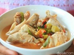 Awas Gobyos! Kuliner Ayam Kesrut Banyuwangi Cocok Disantap Saat Hujan