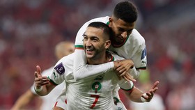 img-title Ziyech Cetak Gol Cantik, Maroko Unggul 2-1 atas Kanada di Babak I
