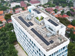 Demi Hemat Energi, Gedung Kantor Ini Dipasangi Listrik Atap