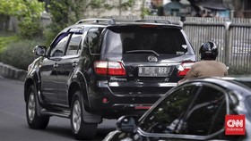Remaja Setir Mobil Dinas Kemenhan Tabrak BMW, Bagaimana Aturannya?