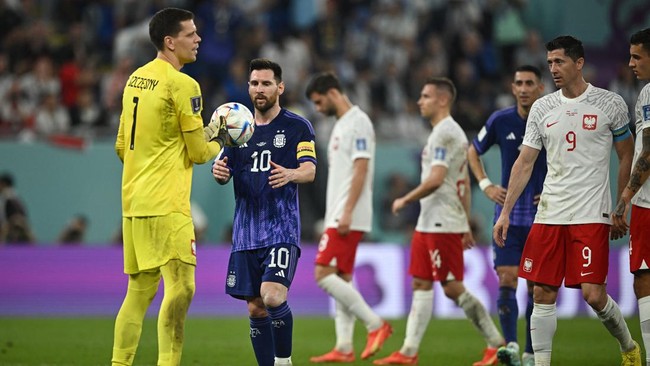Wojciech Szczesny sejak awal bisa menebak tendangan penalti penyerang Argentina Lionel Messi saat Polandia kalah laga terakhir Grup C Piala Dunia 2022.