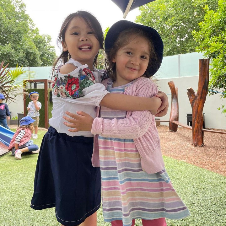 <p>"OMG my baby all grown up," kata seorang netizen. "Aaaa sayang!! Happy graduation baby brie," tutur netizen lainnya. (Foto: Instagram: @septriasaacha)</p>