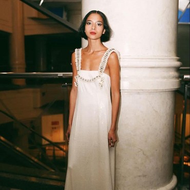 7 Potret Bentuk Tubuh Putri Marino Terlihat Tulang Dikritik Terlalu Kurus