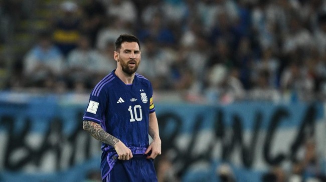 Jelang Belanda vs Argentina pada 8 besar Piala Dunia 2022, Virgil van Dijk mengungkap kebiasaan Lionel Messi yang harus diwaspadai tim Oranje pada laga nanti.