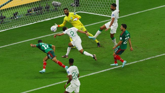 Arab Saudi tahan imbang Meksiko pada babak pertama pertandingan Grup C Piala Dunia 2022 di Stadion Lusail Iconic, Kamis (1/12) dini hari WIB.