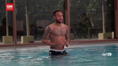 img-title VIDEO: Neymar Jalani Fisioterapi, Brazil Simpan Kekuatan Lawan Kamerun