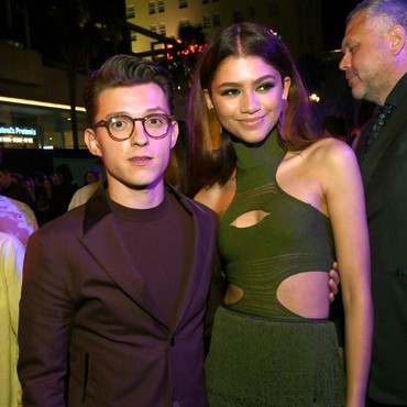 Tom Holland Sebut Zendaya Sosok Kekasih Paling Jujur soal...