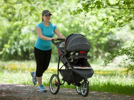 Sampai Usia Berapa Anak Boleh Menggunakan Stroller? Ternyata Tidak Boleh Sembarangan Bun