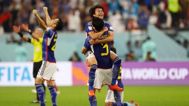 Jepang membuat kejutan besar usai mengalahkan Spanyol dan menyingkirkan Jerman lewat dua gol dalam tiga menit di Grup E Piala Dunia 2022.