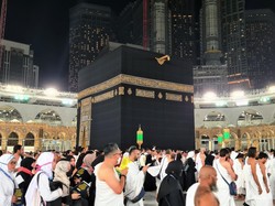 Doa Pulang Umroh untuk Tamu Lengkap Bacaan Arab, Latin dan Terjemah