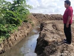Petani Klaten Protes Saluran Irigasi Dibelokkan Proyek Tol Jogja-Solo