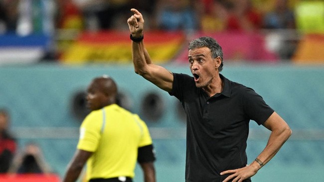 Pelatih timnas Spanyol Luis Enrique melontarkan pernyataan kontroversial terkait gol kontroversial Jepang pada laga terakhir Grup E, Jumat (2/12) dini hari WIB.