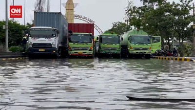 img-title VIDEO: Pelabuhan Tanjung Mas Semarang Digenangi Banjir Rob
