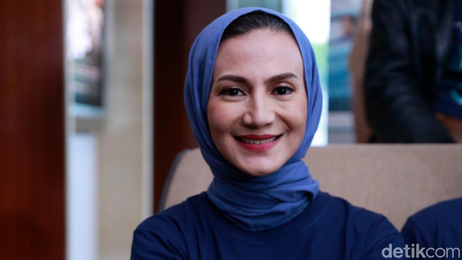 Wanda Hamdiah Wanda Hamidah