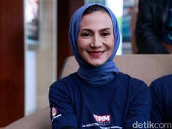 Wanda Hamidah Lebaran Hari Ini, Rayakan Bareng 4 Anak