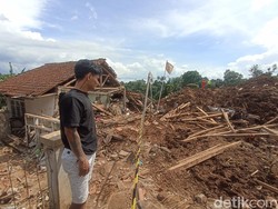 BUMN Pasok Sembako hingga Tenda Bantu Korban Bencana di Cianjur