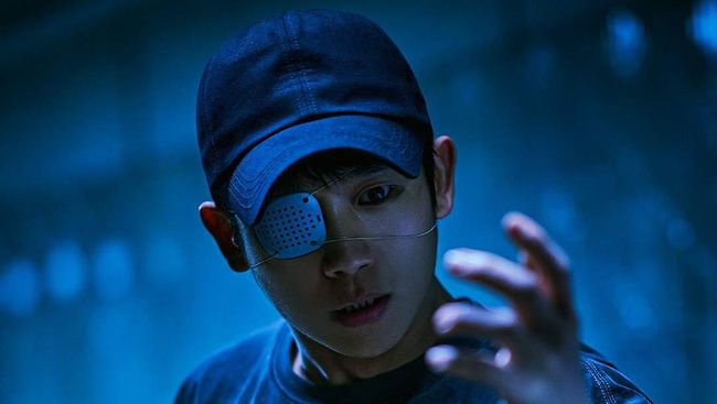Sinopsis Connect, drama Korea mengisahkan perburuan pencurian organ yang dibintangi Jung Hae-in dan Go Kyung-pyo.