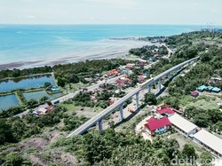 Indahnya Pemandangan dari Kereta Api Sulsel Rute Stasiun Garongkong-Maros