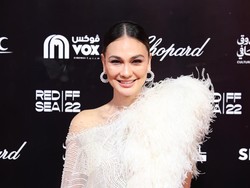 Digosipkan Pacaran dengan Gading Marten, Luna Maya: Lucu Aja!