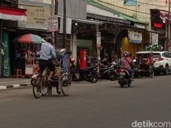 Dapat Rp 3 Juta, Angkot-Becak di Jabar Tidak Beroperasi 2 Minggu