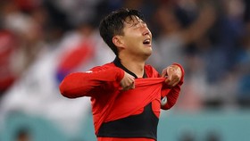 img-title Son Heung Min Minta Maaf Usai Korea Tersingkir dari Piala Dunia 2022
