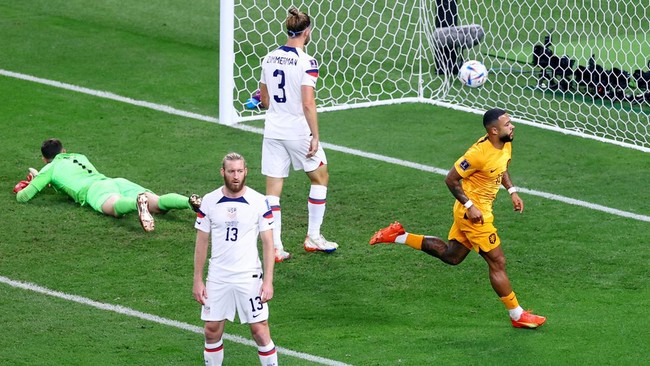 Belanda unggul cepat atas Amerika Serikat pada babak 16 besar Piala Dunia 2022 di Stadion Internasional Khalifa, Doha, Sabtu (3//12).
