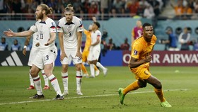 Denzel Dumfries: 2 Assist, 1 Gol, Kubur AS di Piala Dunia 2022