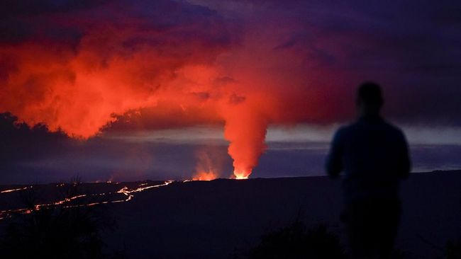 Pulau Hawaii rutin diguncang gempa hingga puluhan per pekannya. Para ahli pun telah menemukan sebab dari hal tersebut. 