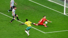 Rapor Seram Martinez vs Livakovic Jelang Laga Argentina vs Kroasia