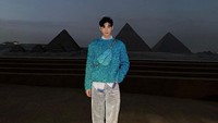 <p>Berbeda dengan Sehun, Eunwoo lebih banyak membagikan potretnya dengan menampilkan wajahnya yang sangat tampan, Bunda. Tak heran bila idol Korea Selatan yang satu ini disebut-sebut sebagai pangeran di dunia nyata. (Foto: Instagram@eunwoo.o_c)</p>