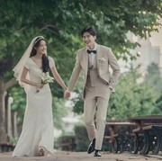Mulai dari yang Simpel hingga Mewah, 3 Gaun Pernikahan ala Drama Korea 2022 Ini Bisa Jadi Inspirasi 