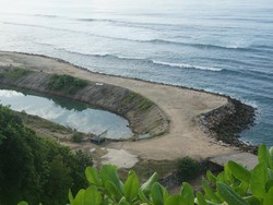 Reklamasi Ilegal Pantai Melasti, Kasatpol PP: Terjadi Kesewenang-wenangan