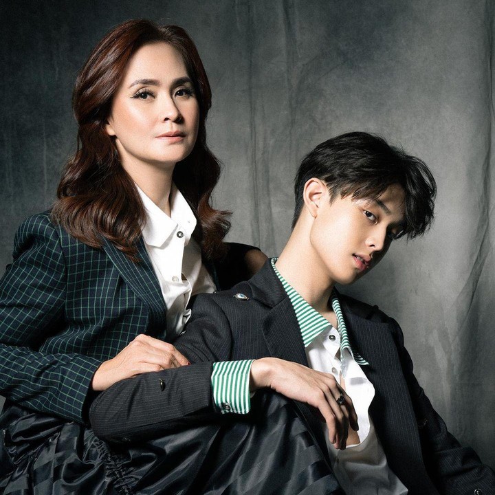 <p>Prince pun dikenal sangat dekat dengan Bundanya. Ia juga sering membagikan momen kedekatan mereka melalui media sosialnya. (Foto: Instagram@nat_grtm)</p>