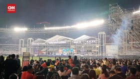 VIDEO: Momen Jemaat Penuhi GBK Hadiri Perayaan Natal Tiberias 2022