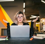 Tidak Sengaja Lakukan Kesalahan di Kantor? Jangan Panik, Ini Langkah Tepat yang Dapat Kamu Lakukan Selanjutnya