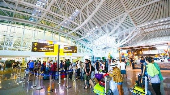 Tiket Pesawat Nataru Turun 12%, Peluang Bagi UMKM Pariwisata