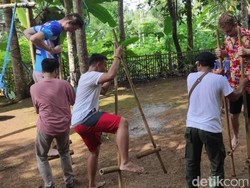 Kala Mahasiswa Australia Belajar Hidup di Ciamis