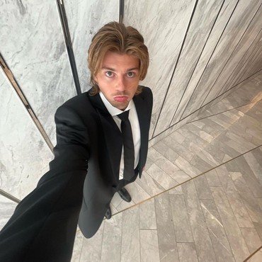 Lirik Lagu Someone Else's Problem - Ruel