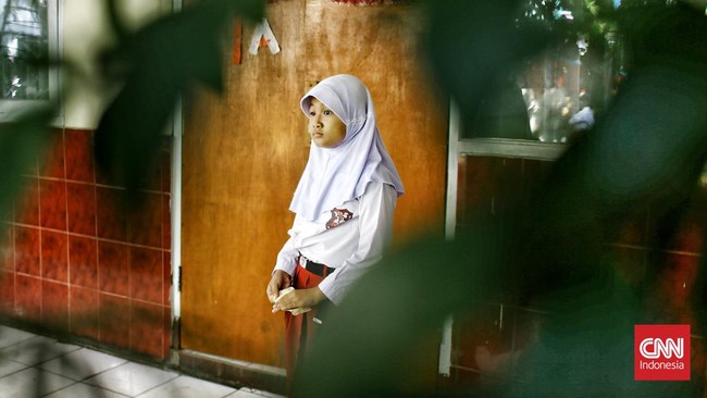 Kemendikbudristek mengungkapkan penggusuran SDN Pocin 1 Depok ditunda sampai selesai pembangunan ruang kelas baru di SDN Pondok Cina 5.
