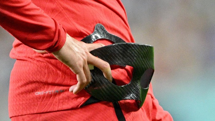 AL RAYYAN, QATAR - DECEMBER 02: Son Heung-min of South Korea during the FIFA World Cup Qatar 2022 Group H match between Korea Republic and Portugal at Education City Stadium on December 02, 2022 in Al Rayyan, Qatar. (Photo by Lionel Hahn/Getty Images)
